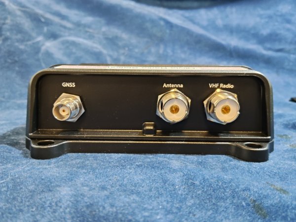 画像4: B620S　GPSアンテナ・アンテナスプリッタ付き (4)